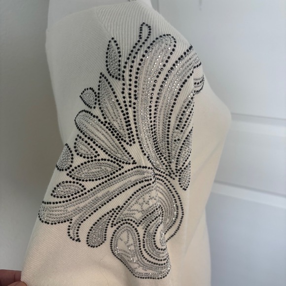 Liquid by Sioni Cream Embellished Rhinestone Dolman Sleeve Wool Blend Sweater S - Picture 3 of 6